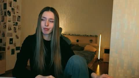 my name is Eva online show from February 8, 7:28 pm