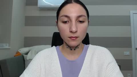 Kate online show from December 2, 1:35 pm