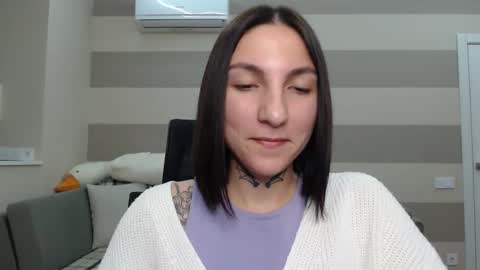 Kate online show from December 17, 9:39 am