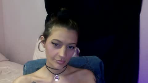 Snapshot of chaicutie chatting on June 23, 1:42 pm chaia online show from June 23, 1:42 pm