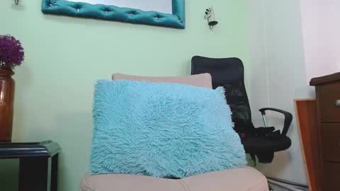 Snapshot of chalonvera chatting on March 11, 12:16 am Chalon online show from March 11, 12:16 am