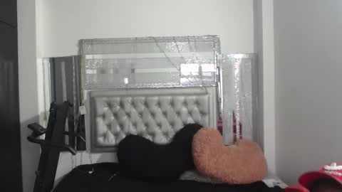 chamaquito_xl online show from February 13, 12:01 pm