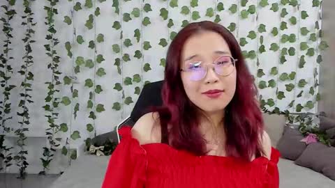 Snapshot of champions_babe chatting on October 2, 11:50 am champions_babe online show from October 2, 11:50 am