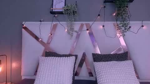 C H A N E L online show from September 24, 7:50 pm