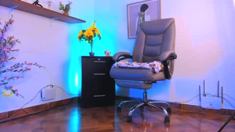 chanell online show from May 15, 2:02 pm