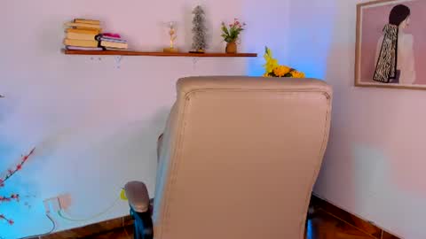 chanell online show from June 18, 1:17 am