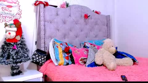 Snapshot of chanelle_07 chatting on December 31, 7:40 pm Chanelle 07 online show from December 31, 7:40 pm