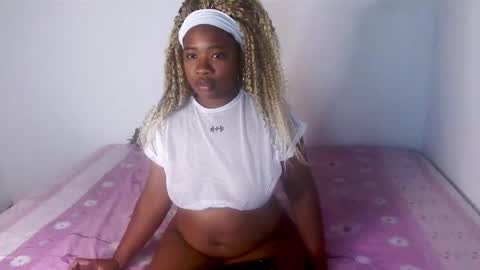 Snapshot of chanellmontes1 chatting on February 16, 3:08 pm chnell online show from February 16, 3:08 pm