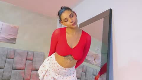 CHANELL SIN online show from June 10, 9:03 pm