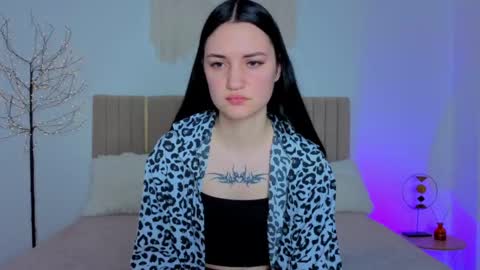 Snapshot of chanelsecrett chatting on May 23, 8:07 am Evelina online show from May 23, 8:07 am