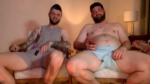 Snapshot of change340 chatting on May 1, 1:21 am TATS AND TANNED online show from May 1, 1:21 am