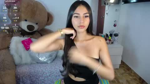 Snapshot of channelrose_1 chatting on June 3, 8:25 pm Isabella online show from June 3, 8:25 pm