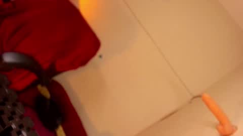chantal_fuck online show from May 13, 1:25 am