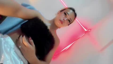 chantal_fuck online show from May 14, 1:12 am