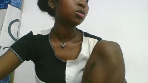 chantale483461 online show from March 8, 5:28 pm