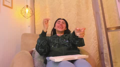 Snapshot of chantall_valkoba chatting on January 13, 4:28 am Chantall online show from January 13, 4:28 am