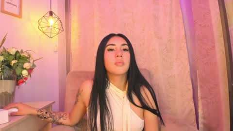 Snapshot of chantall_valkoba chatting on January 27, 3:37 am Chantall online show from January 27, 3:37 am