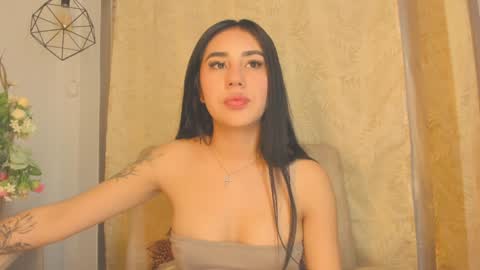 Snapshot of chantall_valkoba chatting on January 30, 7:50 am Chantall online show from January 30, 7:50 am