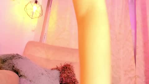 Snapshot of chantall_valkoba chatting on February 6, 10:26 am Chantall online show from February 6, 10:26 am