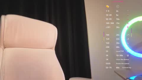 Chantall online show from October 27, 4:38 am