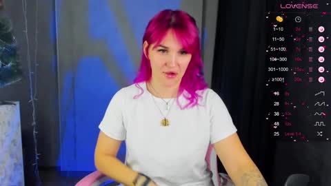 Snapshot of chaoka_ chatting on December 24, 4:00 am Suzanna Snow online show from December 24, 4:00 am