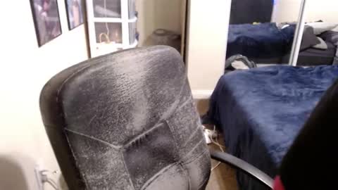 Snapshot of chaos_kat chatting on February 15, 3:31 am Chaos Kat online show from February 15, 3:31 am