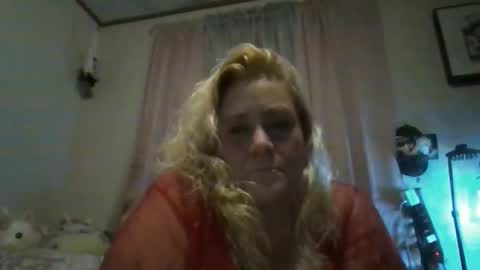 Snapshot of chaosangel33 chatting on January 26, 10:55 am Ms. Behaving online show from January 26, 10:55 am