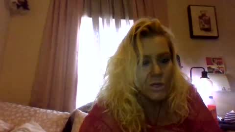 Snapshot of chaosangel33 chatting on March 5, 2:23 pm Ms. Behaving online show from March 5, 2:23 pm