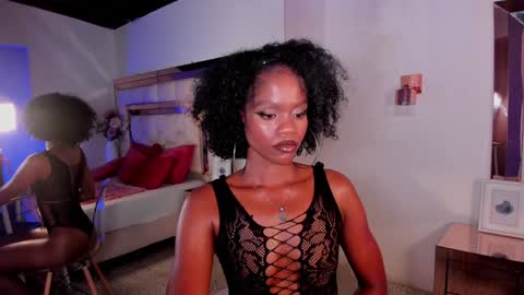 charis_hill online show from February 5, 1:04 am