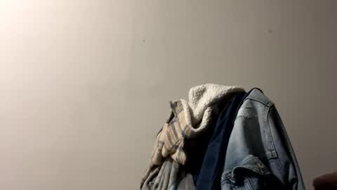 Snapshot of charlesaw38 chatting on March 24, 12:04 am charlesaw38 online show from March 24, 12:04 am