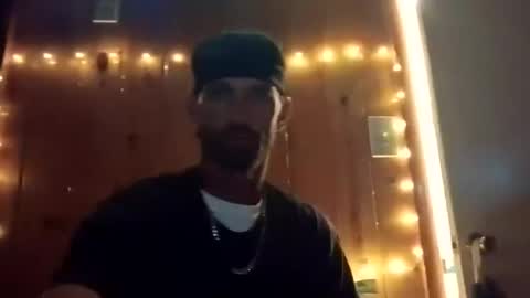 charlesb13 online show from May 17, 12:41 am