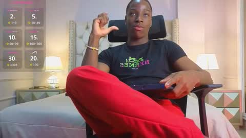 Snapshot of charlesbrown_ chatting on September 15, 11:43 am charlesbrown_ online show from September 15, 11:43 am