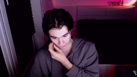 Snapshot of charleshanson69 chatting on September 19, 9:26 pm charleshanson69 online show from September 19, 9:26 pm