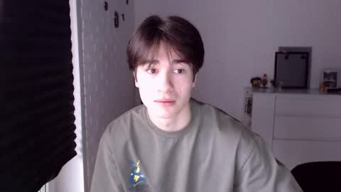 Snapshot of charleshanson69 chatting on September 25, 11:36 am charleshanson69 online show from September 25, 11:36 am