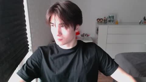 Snapshot of charleshanson69 chatting on October 9, 11:30 am charleshanson69 online show from October 9, 11:30 am