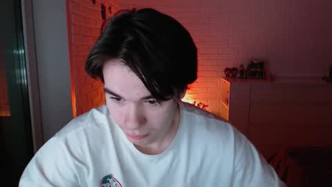 Snapshot of charleshanson69 chatting on November 1, 11:29 pm charleshanson69 online show from November 1, 11:29 pm