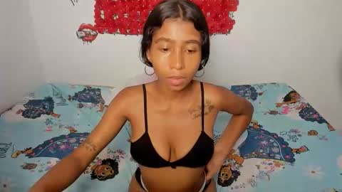Snapshot of charley_hot chatting on February 27, 5:51 am charley_hot online show from February 27, 5:51 am