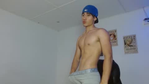 Snapshot of charley_morgan chatting on October 21, 7:58 pm charley_morgan online show from October 21, 7:58 pm