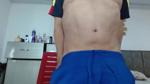 Snapshot of charli_4 chatting on February 17, 9:43 pm charli 4 online show from February 17, 9:43 pm