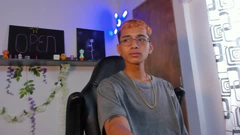 Charles Russo online show from January 26, 8:02 pm