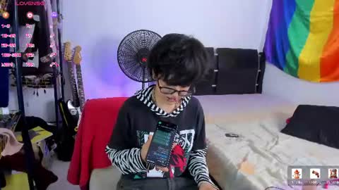 Snapshot of charlietaylorr__ chatting on June 16, 5:10 am Charlie online show from June 16, 5:10 am