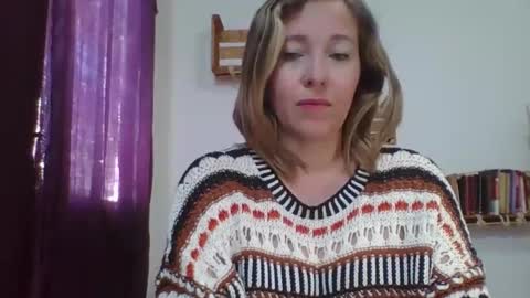 Snapshot of charlot_ponze chatting on February 12, 5:58 pm charlott online show from February 12, 5:58 pm