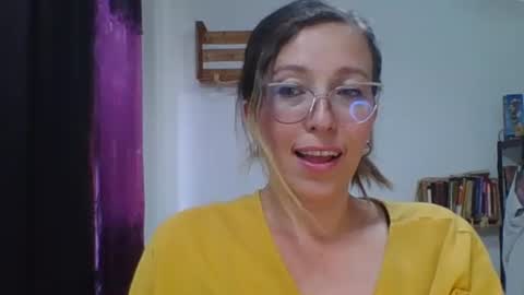 Snapshot of charlot_ponze chatting on September 26, 7:40 pm charlott online show from September 26, 7:40 pm