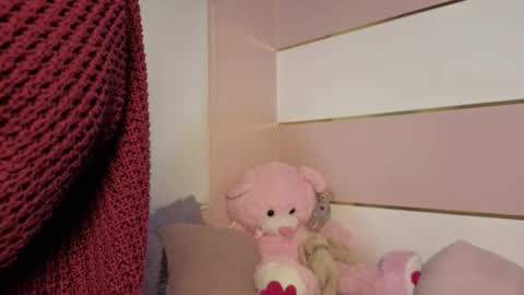 Snapshot of charlote__miller chatting on October 26, 11:42 pm You honey online show from October 26, 11:42 pm