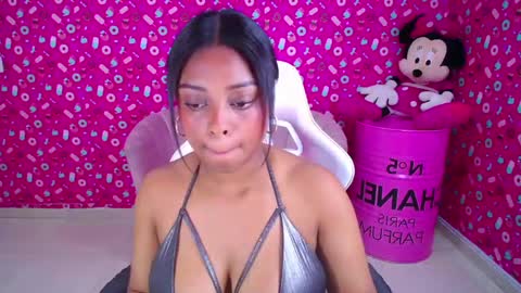 Charlote  online show from February 5, 4:36 pm