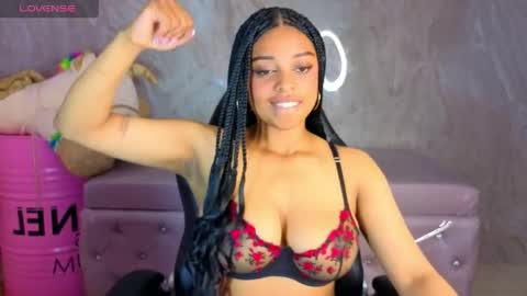 Snapshot of charlote_fun_a chatting on April 16, 1:01 pm Charlote online show from April 16, 1:01 pm