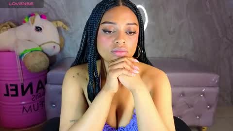 Snapshot of charlote_fun_a chatting on April 17, 1:14 pm Charlote online show from April 17, 1:14 pm