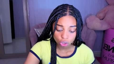 Snapshot of charlote_fun_a chatting on May 9, 1:11 am Charlote online show from May 9, 1:11 am