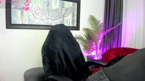 Snapshot of charlote_horny chatting on October 5, 11:52 am Charlote online show from October 5, 11:52 am