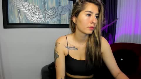 Snapshot of charlote_horny chatting on October 13, 11:32 am Charlote online show from October 13, 11:32 am